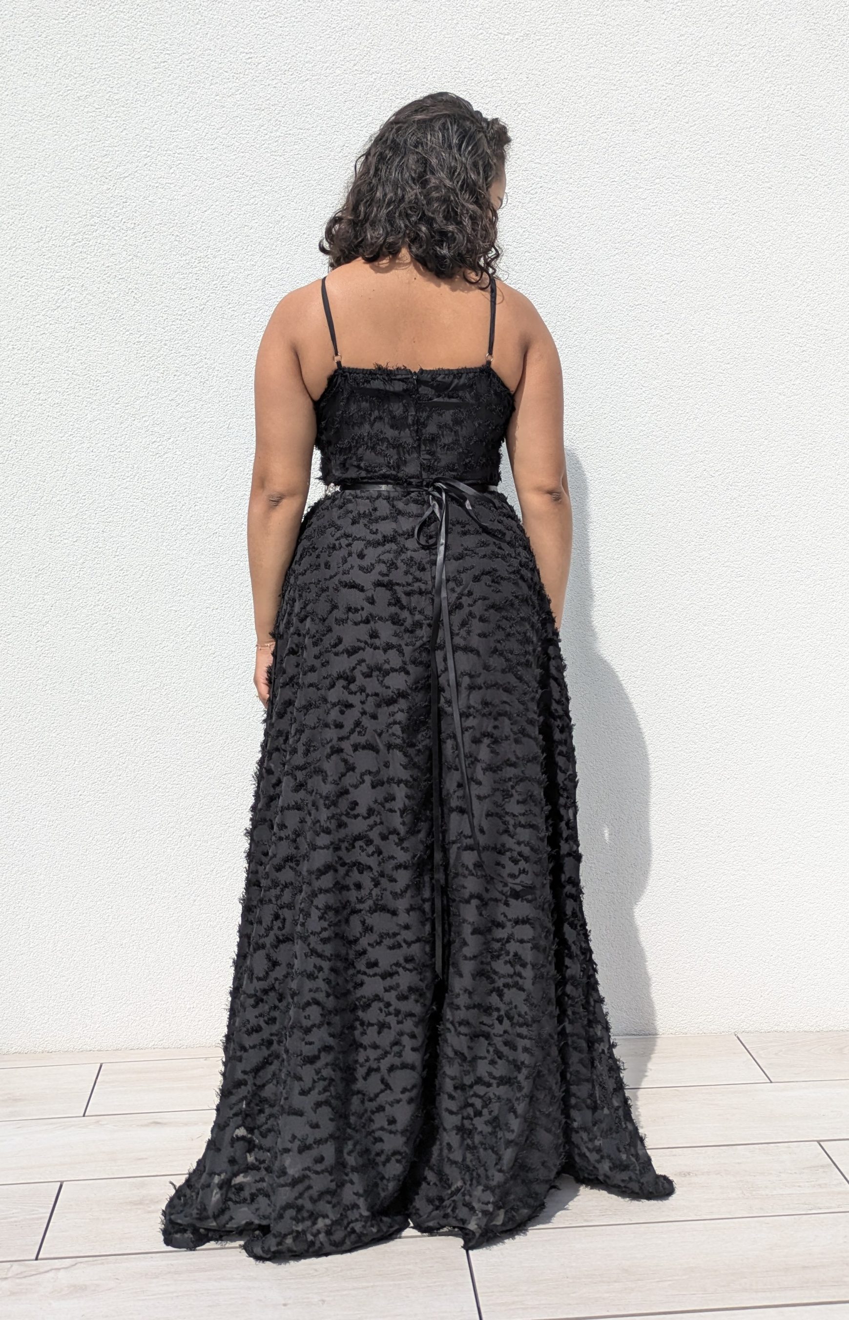 Robe noir 2 location- latelier-dagathe.fr